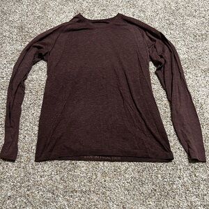 Men’s LuluLemon Large long sleeve shirt